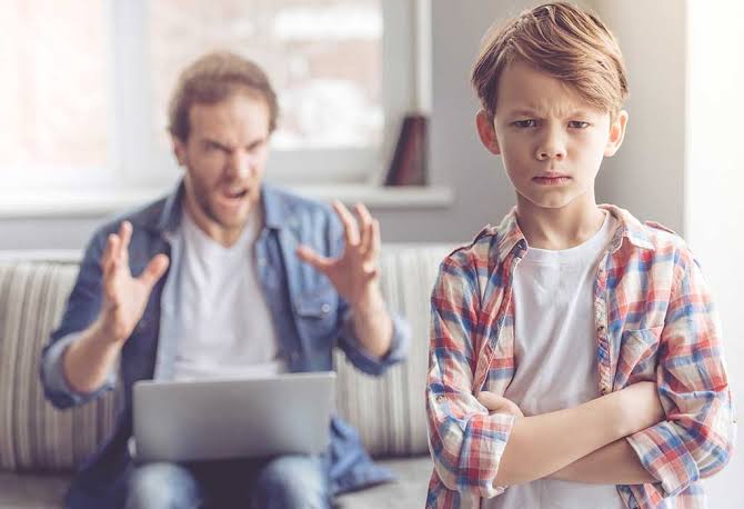 6 تصرفات تجعلكم تسممون أفكار أطفالكم من دون أن تعرفوا!